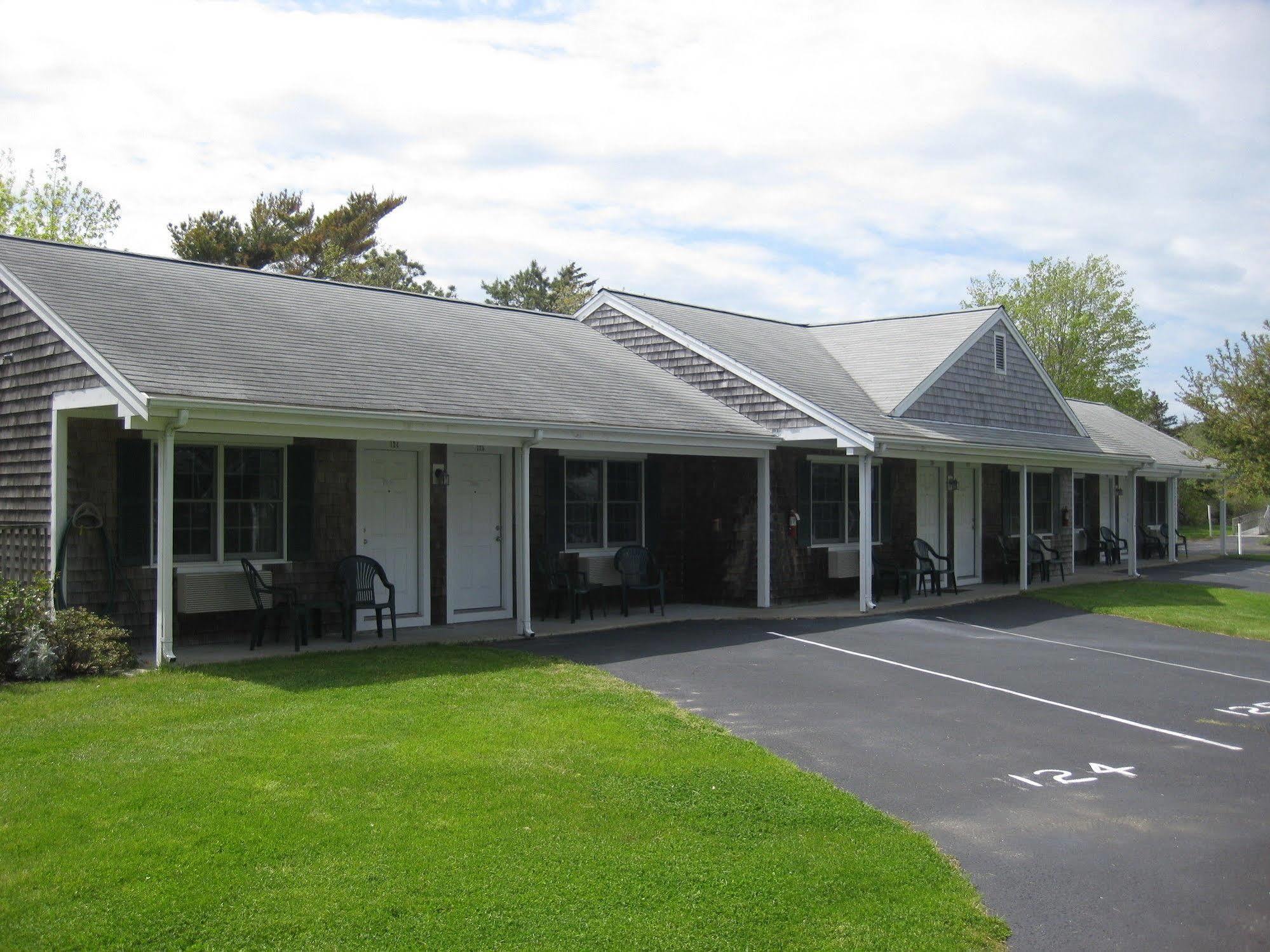 The Chatham Motel Exterior photo